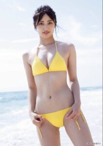 奥山かずさ　胸　カップ数　D　バストサイズ　水着写真