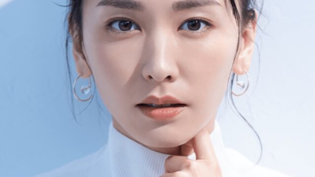 新垣結衣　胸　カップ数　D　バストサイズ　水着　キャミソール　美脇写真　CM　画像