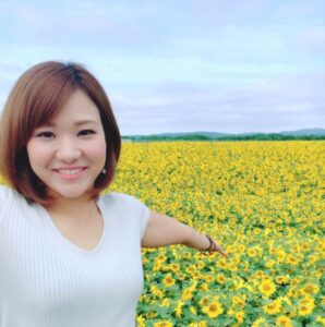 画像　吉田知那美　カップ　胸のカップ数　可愛い　ニット　写真