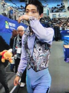 画像　羽生結弦　もっこり　ピチピチ衣装　股関　薄紫衣装