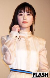 画像　福原遥　まいんちゃん　胸のカップ数　バストサイズ　水着　脇ちら